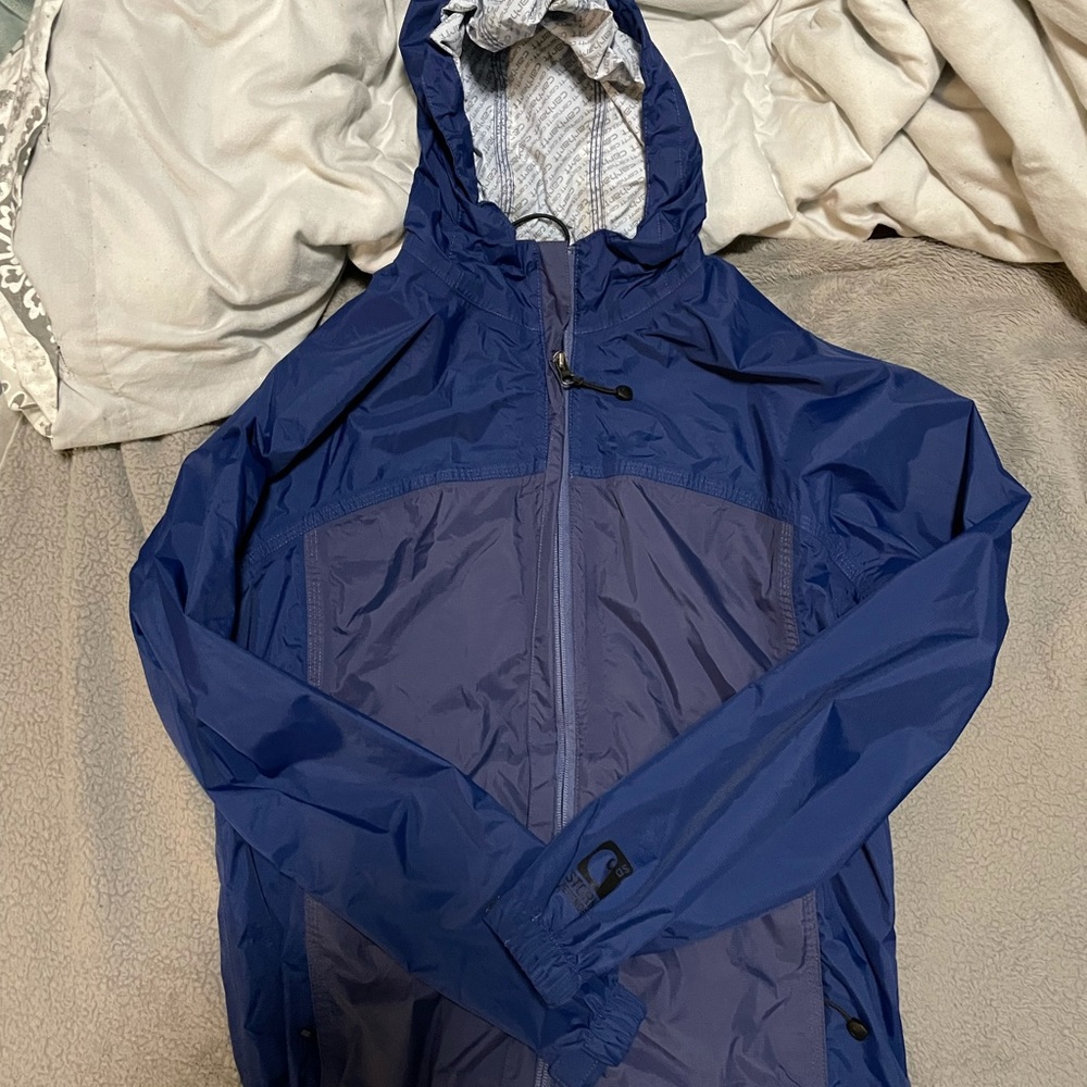Wind/rain jacket- lightweight waterproof